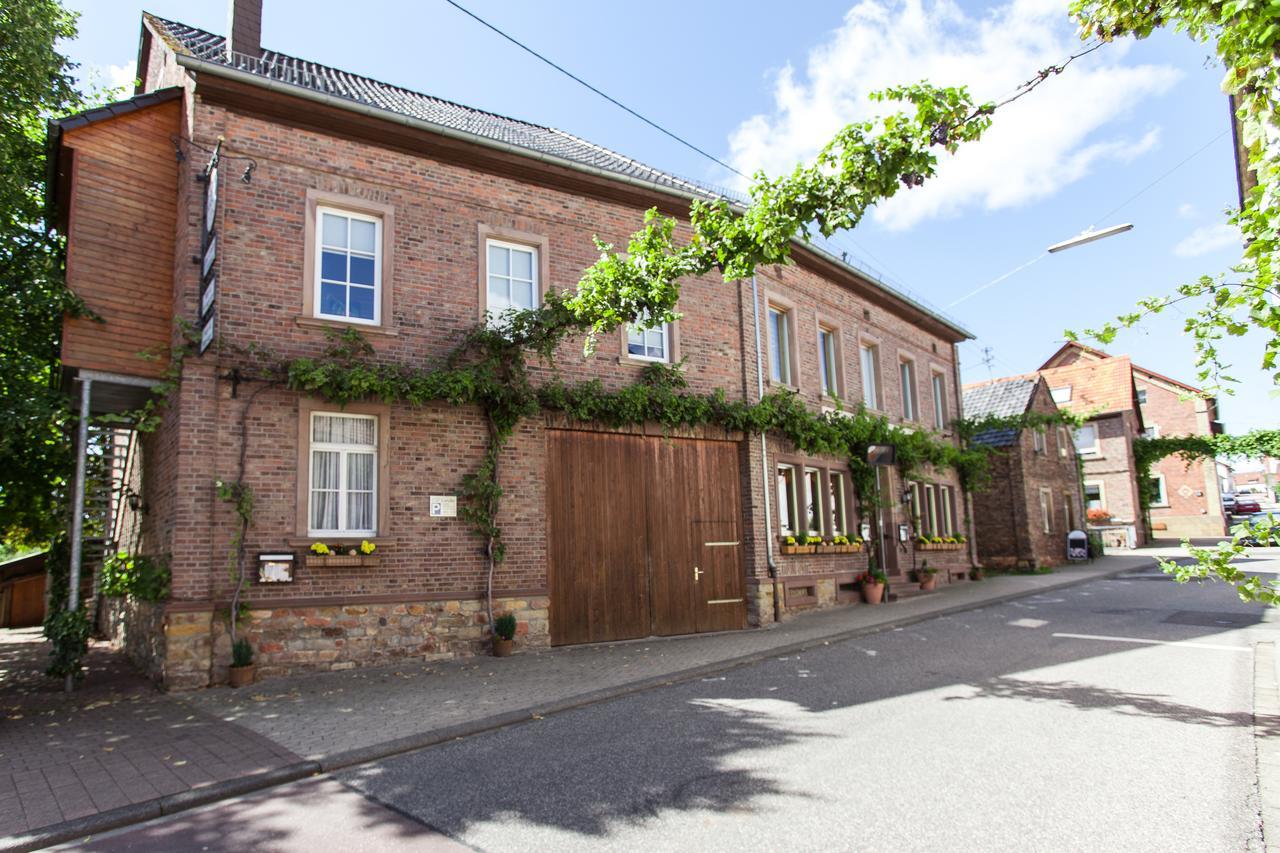 Gasthaus Zur Linde Braunweiler Exterior photo
